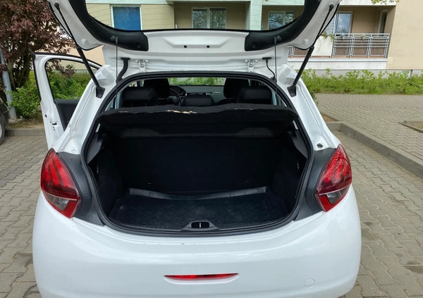 Peugeot 208 cena 24000 przebieg: 113000, rok produkcji 2015 z Podkowa Leśna małe 56